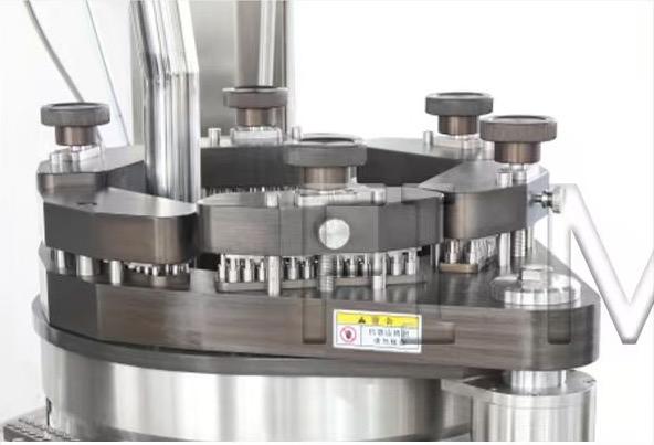 FI-CF dosing disk and filling tooling